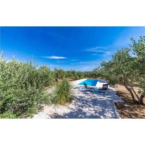 Amazing Home In Kastel Stafilic