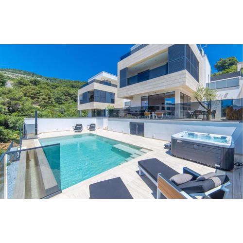 Amazing Home In Komarna