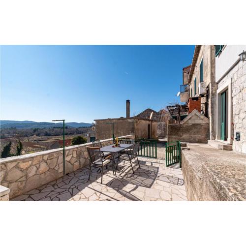 Amazing Home In Kuna With Kitchen
