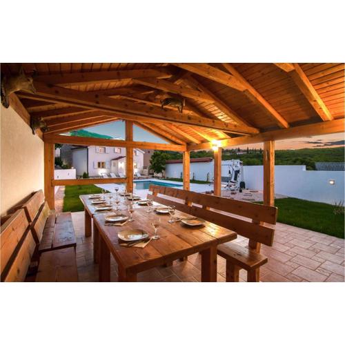 Amazing Home In Slivno