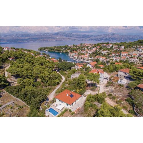 Amazing Home In Supetar
