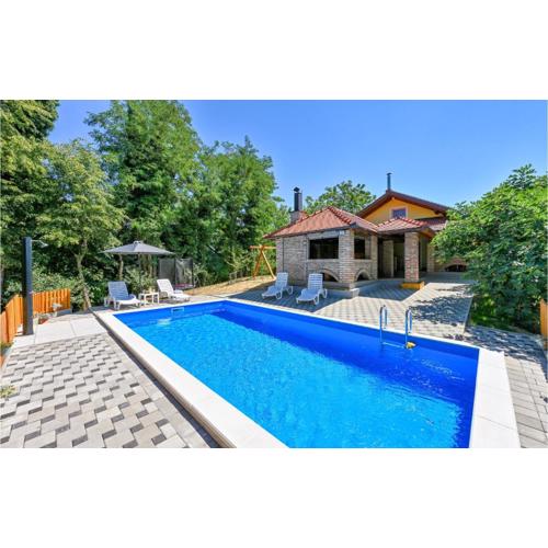 Amazing Home In Susobreg With Wifi