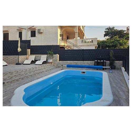 Amazing Home In Trogir With Wifi