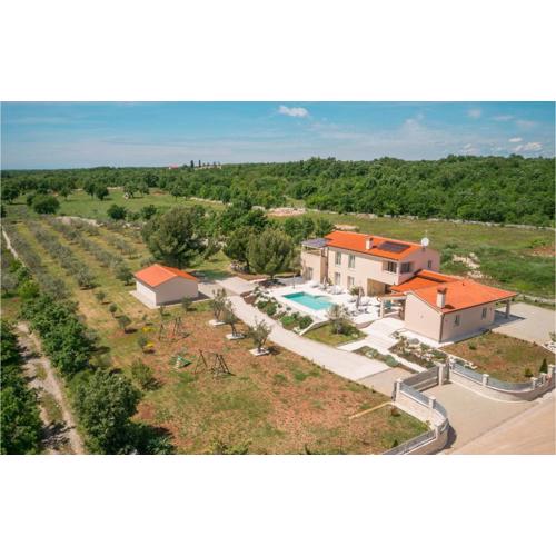 Amazing Home In Vodnjan With Sauna
