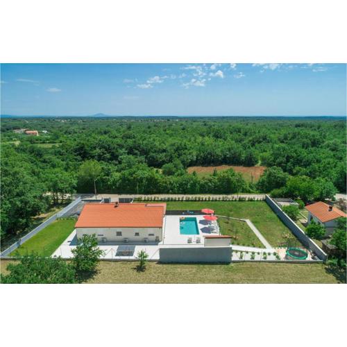 Amazing Home In Vodnjan With Wifi