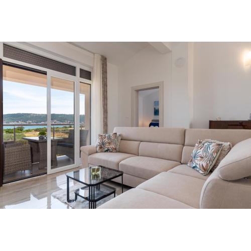 Amazing sea view apartment- Romantica