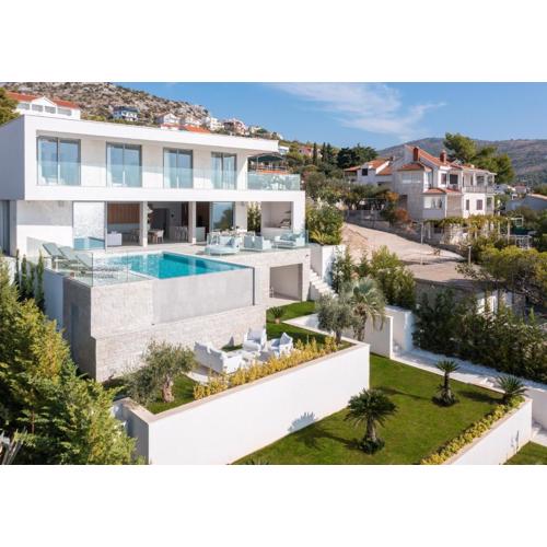 Amazing Seafront Croatian Villa 5 Bedrooms Villa Primosten Pearl Phenomenal Sea Views Private Infinity Pool