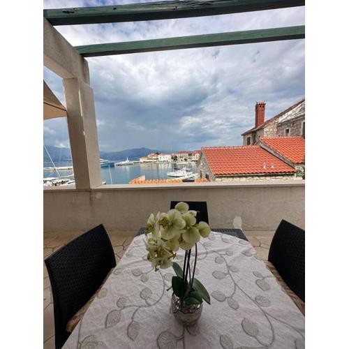 Amazing View Apartment in the heart of Postira