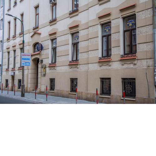 Amber Hostel