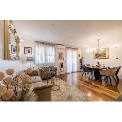 Amigo 2-Bedroom Luxury Suite - Balcony & Seaview