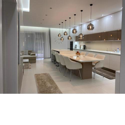 Amira Apartman & Wellness