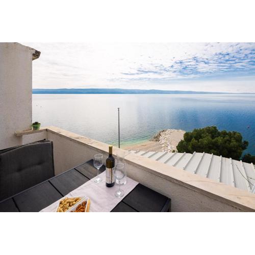 Anamarie Beachfront Apartments