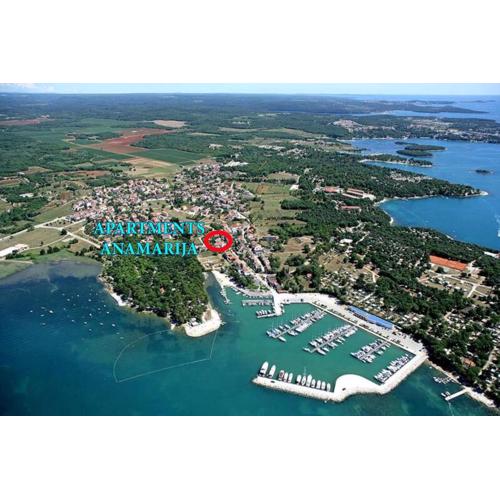 Anamarija Apartments near the beach and the fantastic Adria Sea with over 10 small islands close by