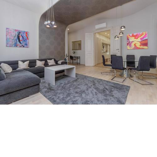 Andrássy Str. Luxury Apartment