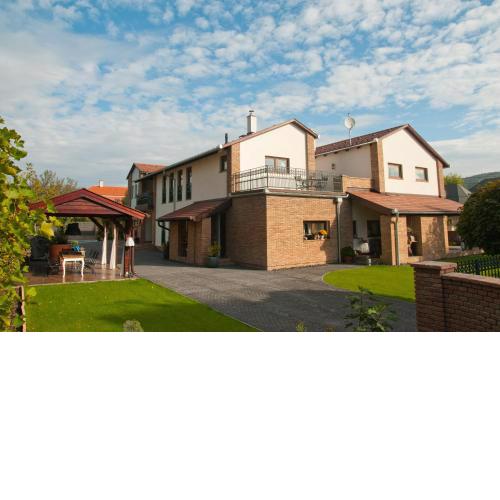Anita Home