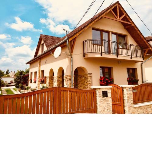 Anna Báthory Apartmanház