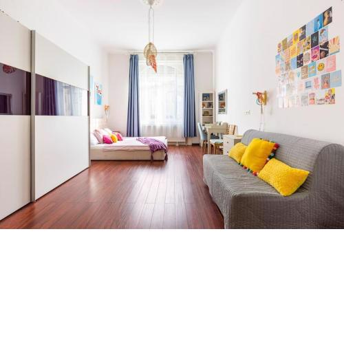 Annicku's Stylish Budapest Apartment