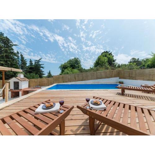 Antica holiday house with pool, sea view