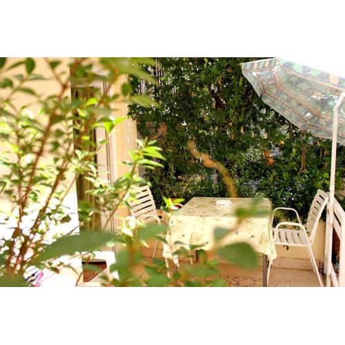 Antonio Apartments