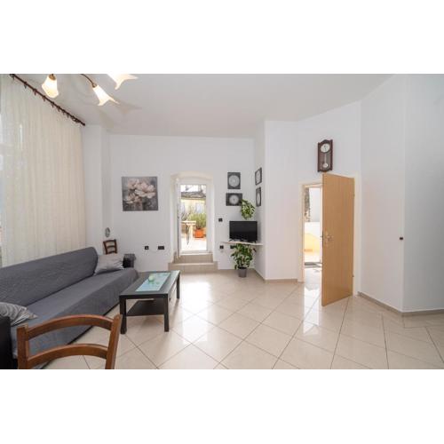 Aparment Kod Kule