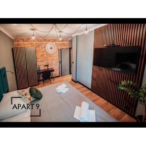 Apart 9