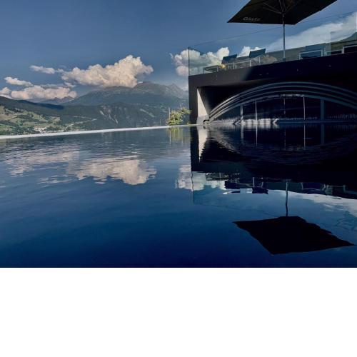 Apart Alpine Retreat 2