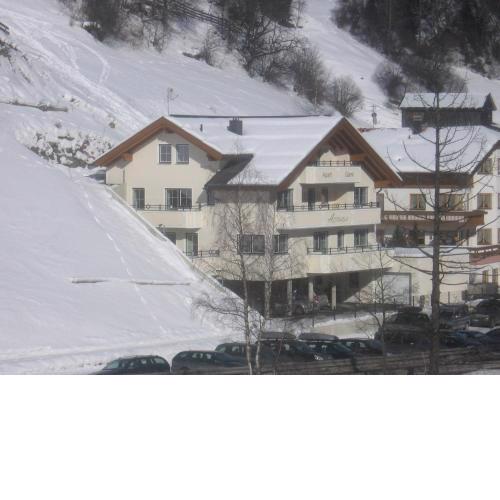 Apart Garni Astrada