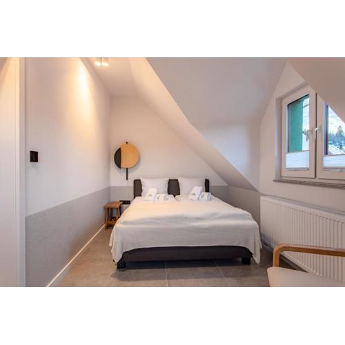 Apart-Invest Gimnazjalna 9