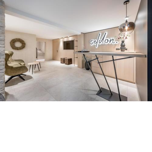 Apart Seldon