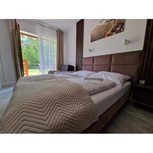 Apartament 10 z ogrodem