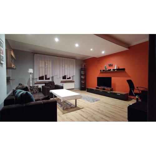 Apartament 500 metrów od wjazdu na A4