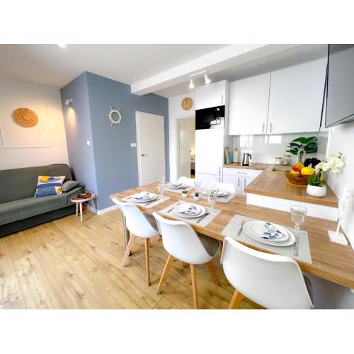 APARTAMENT 6B BLUE MARINE Poddąbie Basen odkryty brodziki plac zabaw