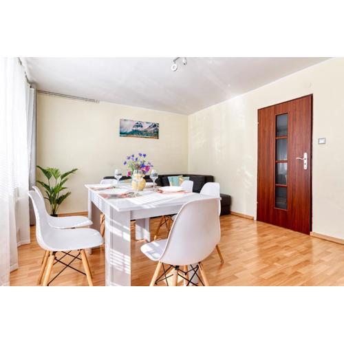 Apartament Arturro z ogródkiem