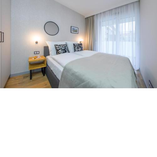 Apartament Black & Pink A020 - Holiday City