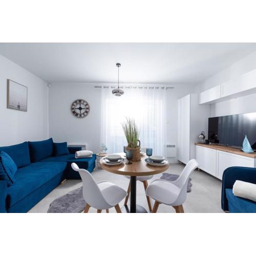 Apartament Blue z rowerami z ogródkiem by Major Domus Club