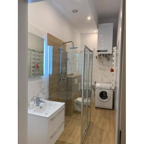 Apartament BR0DNICA UL DUŻY RYNEK 31 , 2