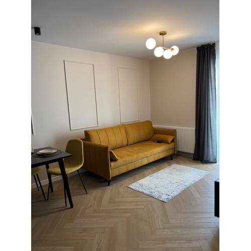 APARTAMENT DISCReeT SLeeP iN CITY CENTER PARKING GARAŻ KOZIA KIELCE