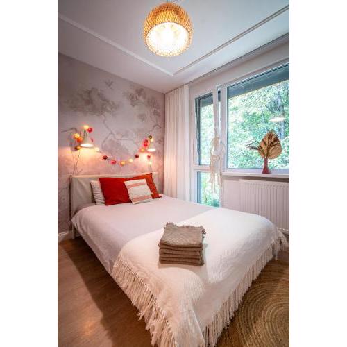Apartament Fala Metro SGH Klub Stodoła Parking Parkview Fast Wifi