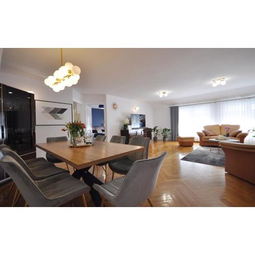 Apartament Family First