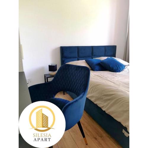 Apartament Granatowy