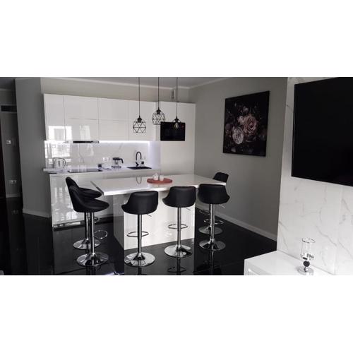 Apartament HAPPY 11 - BASEN & KORT TENISOWY, OCHRONA 24h - 3 sypialnie, dla maksymalnie 8 osób