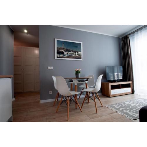 Apartament IKAR - 2 pokojowy przy morzu z balkonem