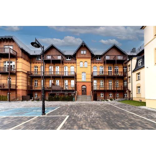 Apartament Inspirujący - z prywatnym monitorowanym parkingiem - 4 osobowy - Space Apart
