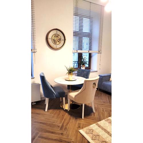 APARTAMENT JARACZA 28/9