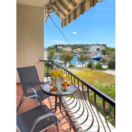 Apartament Krk Near The Sea With Garage
