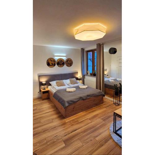 Apartament Królewski w centrum Nad Łomnicą 15