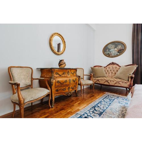 Apartament Locus Vietoris