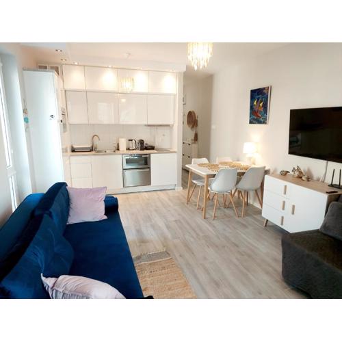 Apartament Morze Sztuki II, Jantar