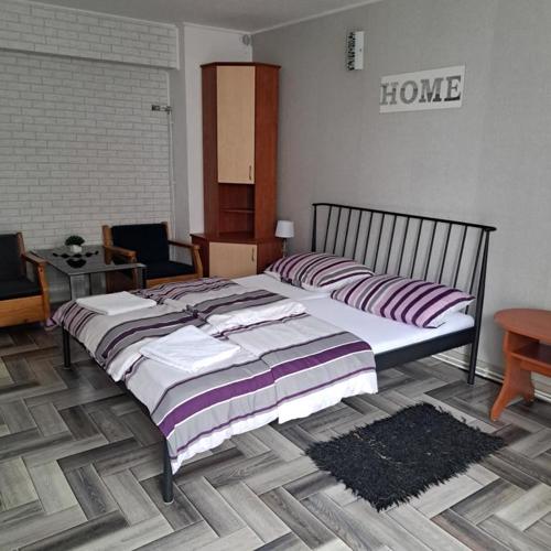 Apartament nad jeziorem (III)