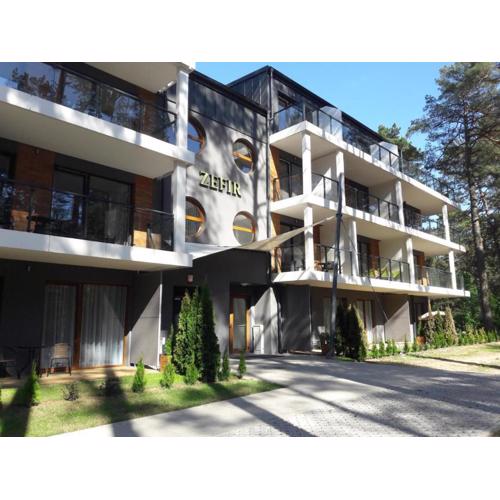 Apartament nad jeziorem , ZEFIR
